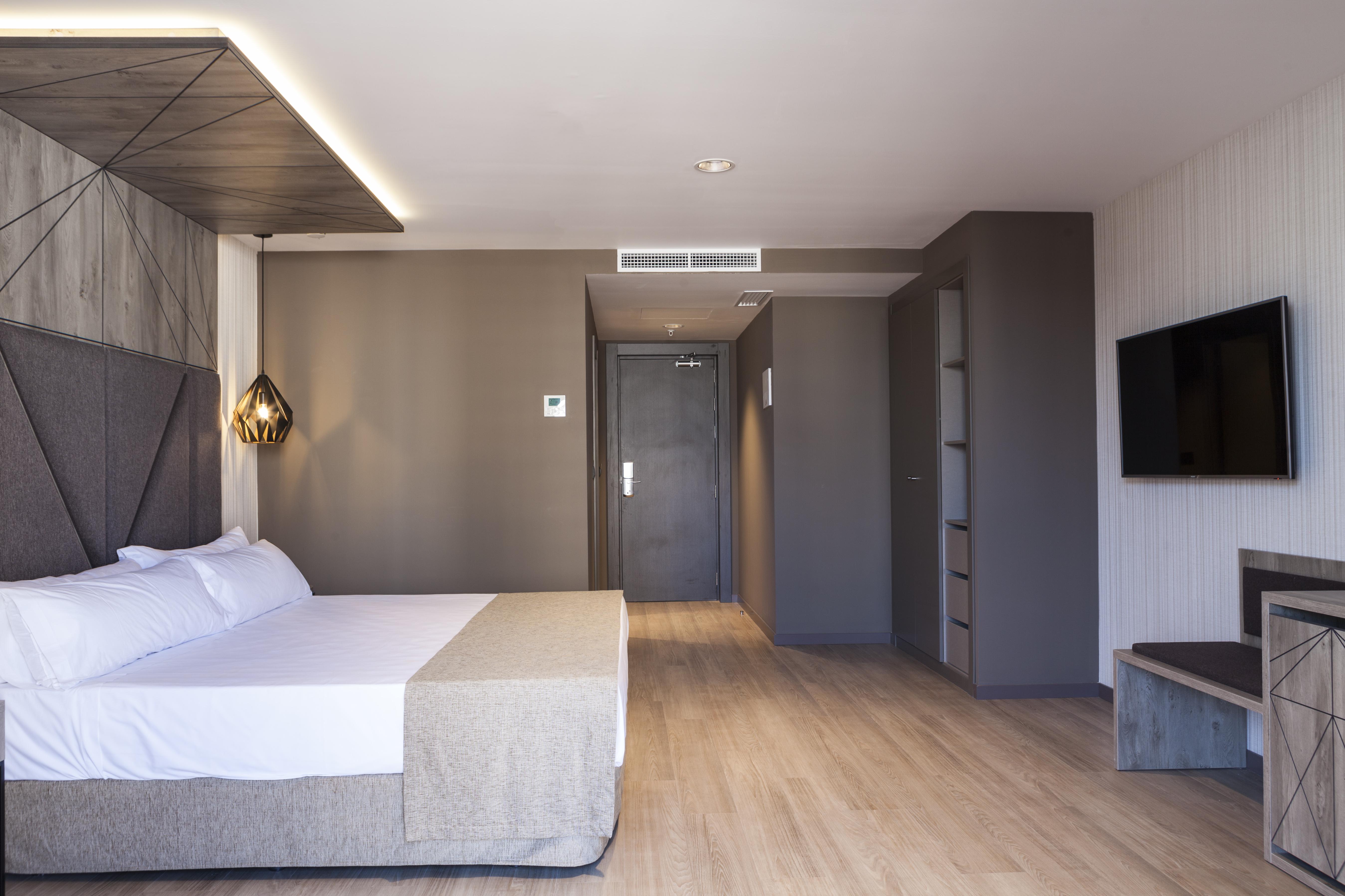 Hotel Bristol 4 Sup بينايدورم المظهر الخارجي الصورة