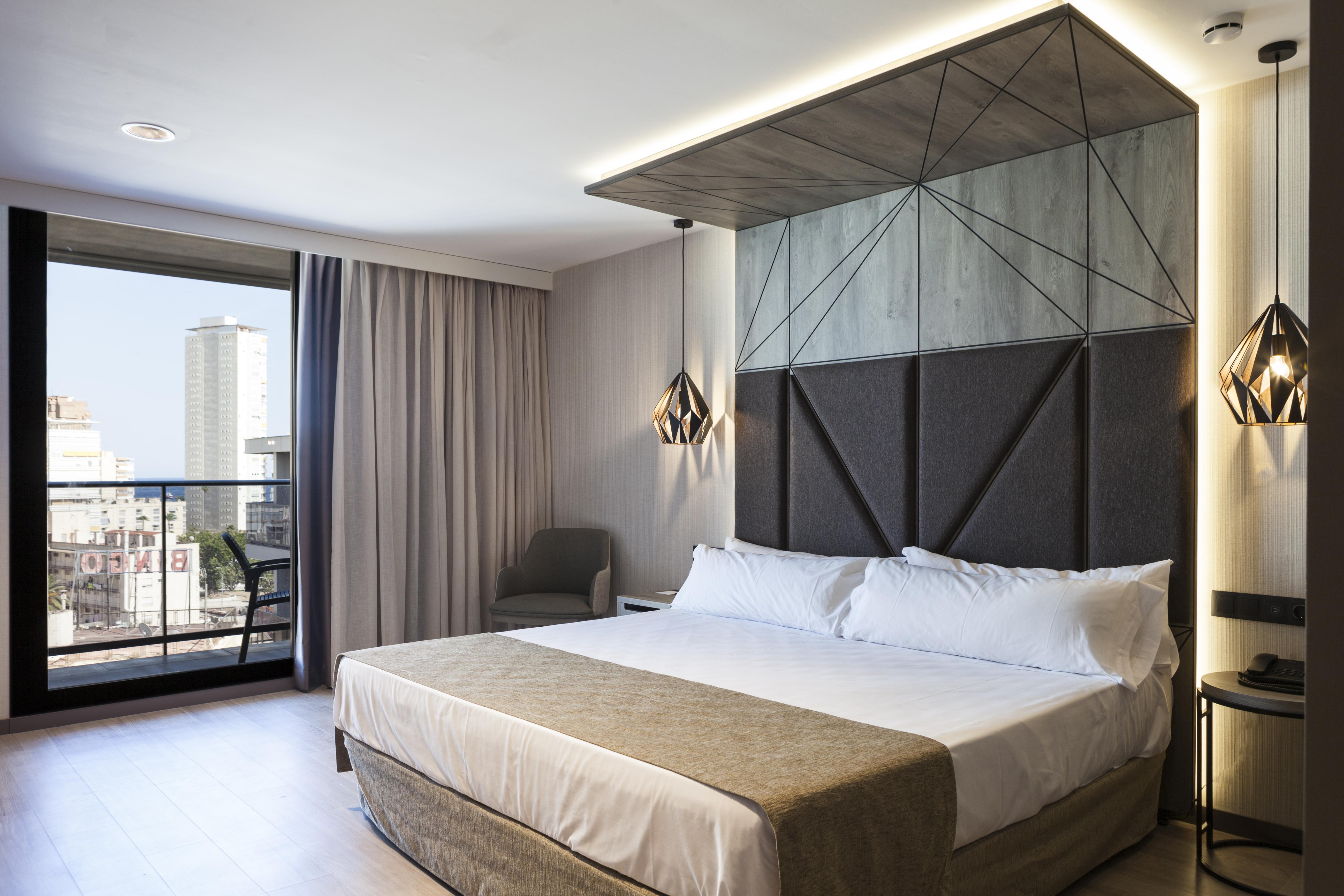 Hotel Bristol 4 Sup بينايدورم المظهر الخارجي الصورة